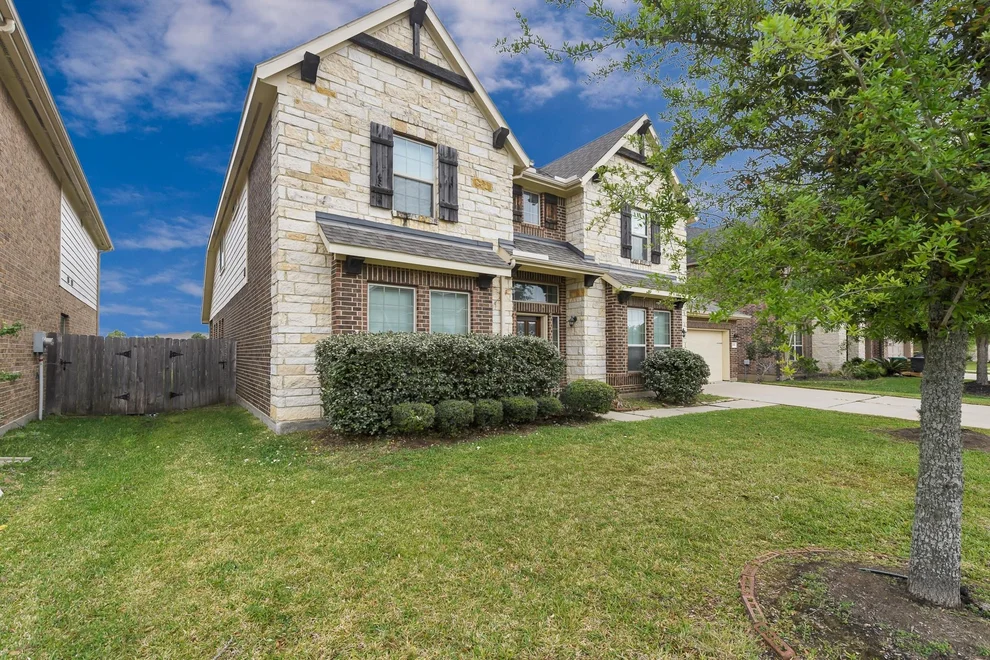 Unit for sale at 26818 Lindenwood Creek Lane, Katy, TX 77494