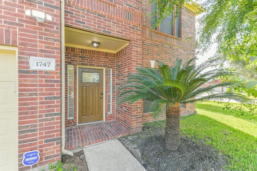 Unit for sale at 1747 Rushworth Drive, Houston, TX 77014