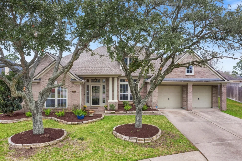 Unit for sale at 104 Grand Falls Court, League City, TX 77539