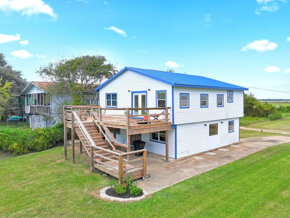 Unit for sale at 474 Private Road 674, Sargent, TX 77414