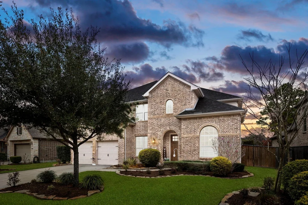 Unit for sale at 111 Haileys Run, Montgomery, TX 77316