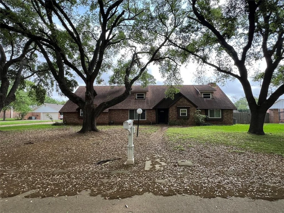 Unit for sale at 103 Saint Marks Street, Sugar Land, TX 77478
