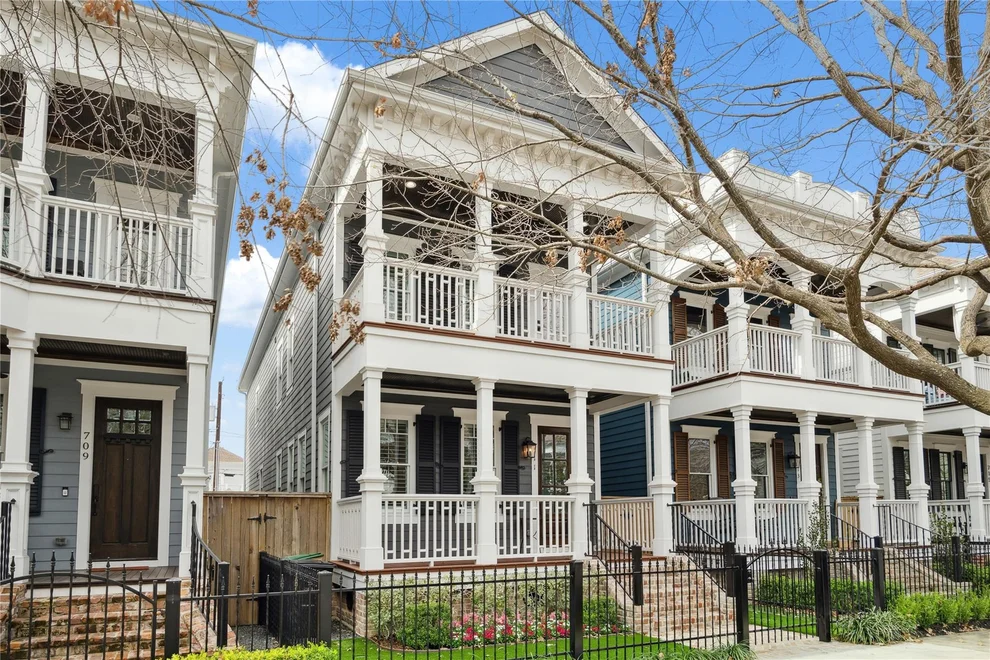 Unit for sale at 711 Tulane Street, Houston, TX 77007