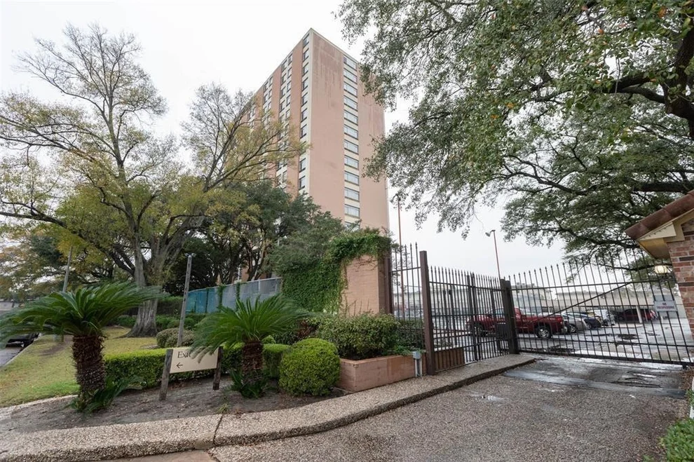 Unit for sale at 7520 Hornwood Drive, Houston, TX 77036