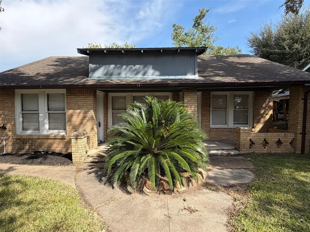 Unit for sale at 4737 Jefferson Street, Houston, TX 77023
