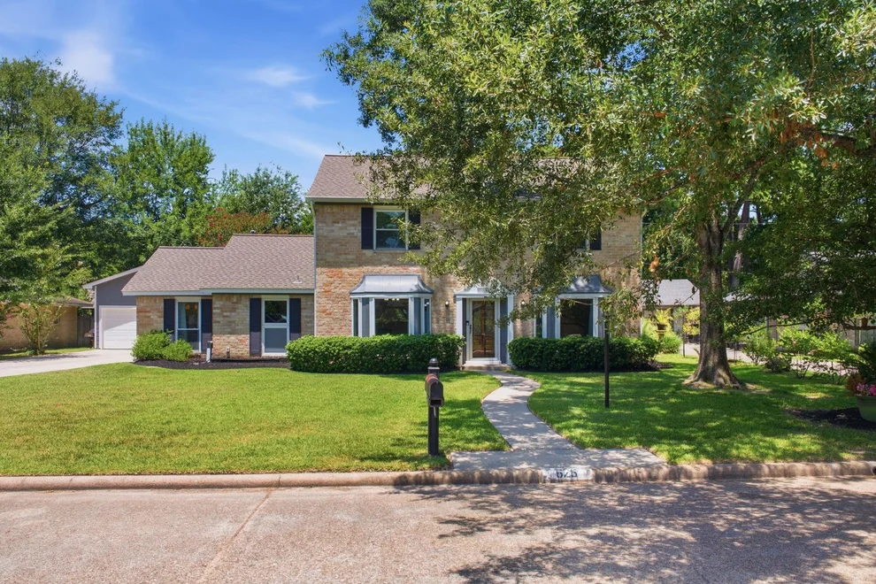 Unit for sale at 626 Magic Oaks Drive, Spring, TX 77388