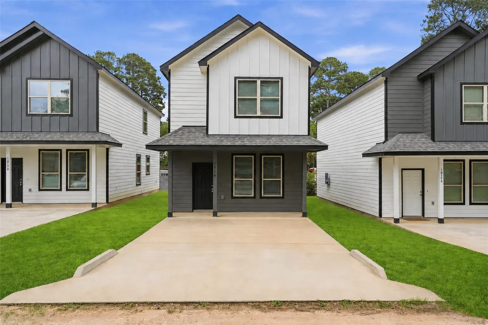 Unit for sale at 10176 Barberry Street, Willis, TX 77318