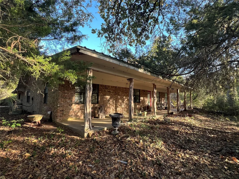 Unit for sale at 1127 Fm 109, New Ulm, TX 78950