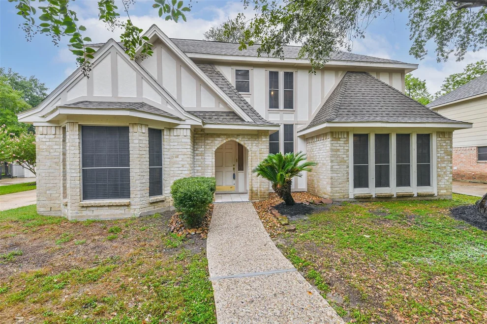 Unit for sale at 6718 Gentle Bend Drive, Houston, TX 77069