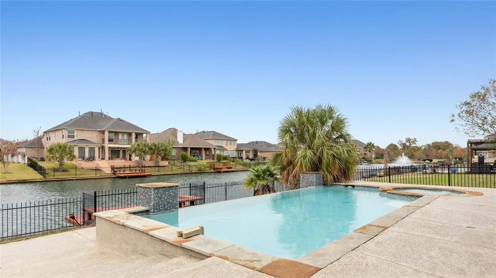 Unit for sale at 17910 Obelisk Bay Drive, Cypress, TX 77429