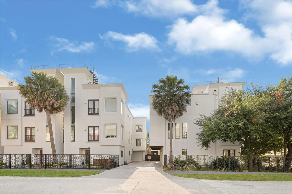 Unit for sale at 707 Reinicke Street, Houston, TX 77007