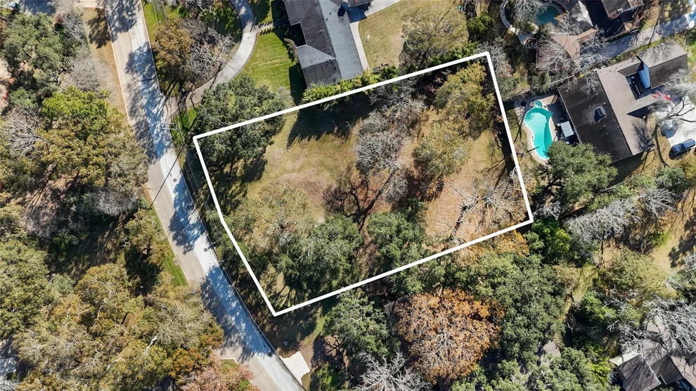 Unit for sale at 404 Lakeshore Drive, El Lago, TX 77586-6036