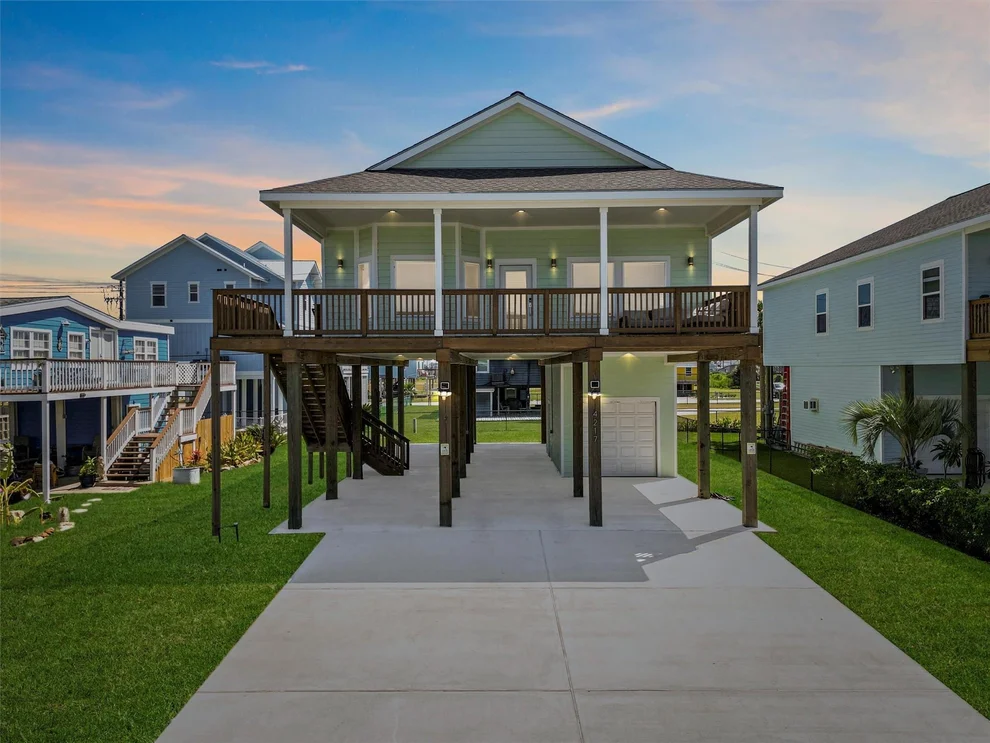 Unit for sale at 4217 Reeves Drive, Galveston, TX 77554