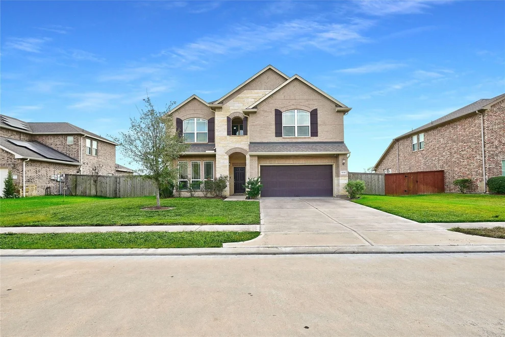 Unit for sale at 5936 Pearland Place, Pearland, TX 77581