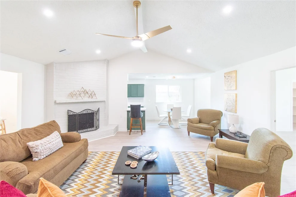 Unit for sale at 6302 Manx Street, Houston, TX 77083