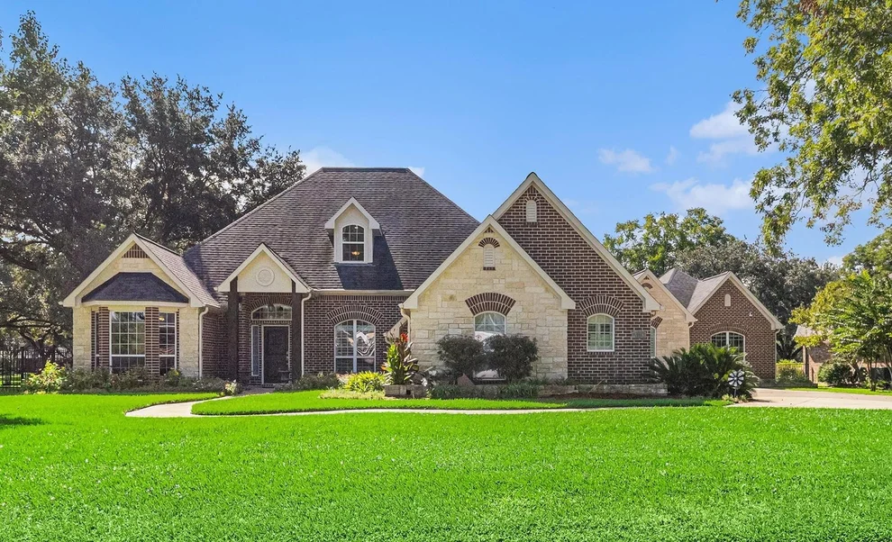Unit for sale at 5234 Weston Drive, Fulshear, TX 77441