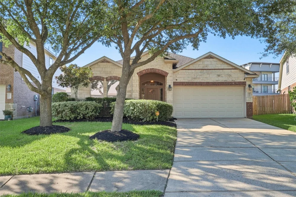 Unit for sale at 2923 Empire Oaks Lane, Katy, TX 77494