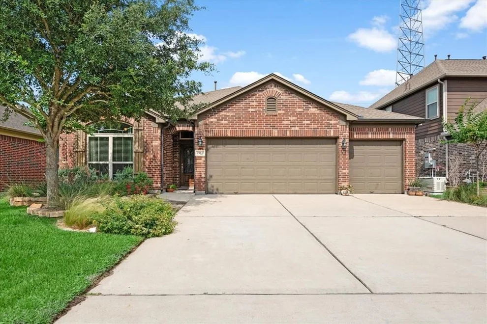 Unit for sale at 15031 Appian Oak Street, Cypress, TX 77429