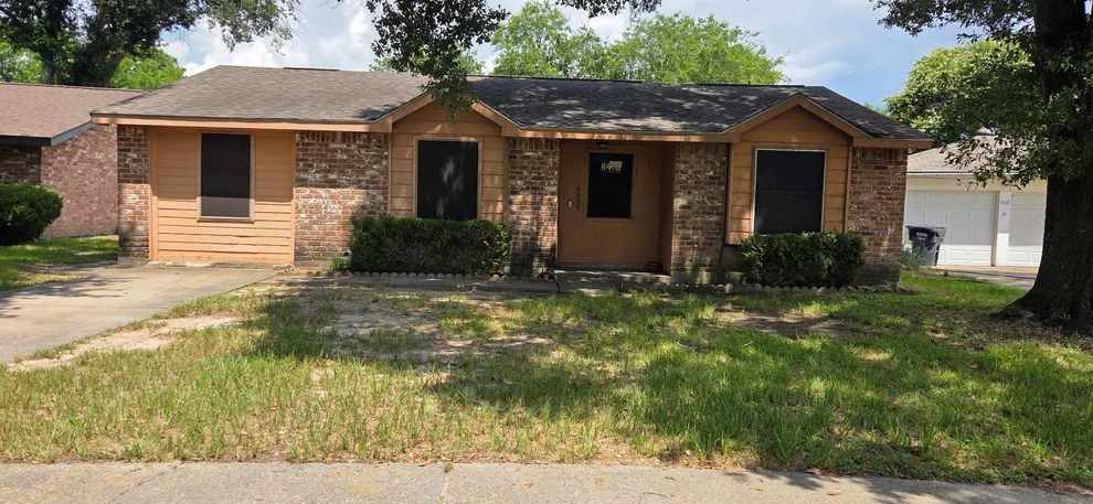 Unit for sale at 9606 Wind Flower Lane, Houston, TX 77086