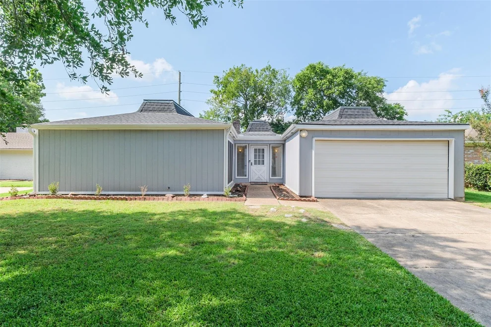 Unit for sale at 14415 Locke Lane, Houston, TX 77077