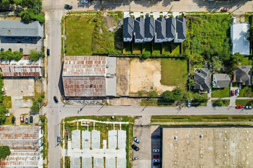 Unit for sale at 3368 Dixie Drive, Houston, TX 77021