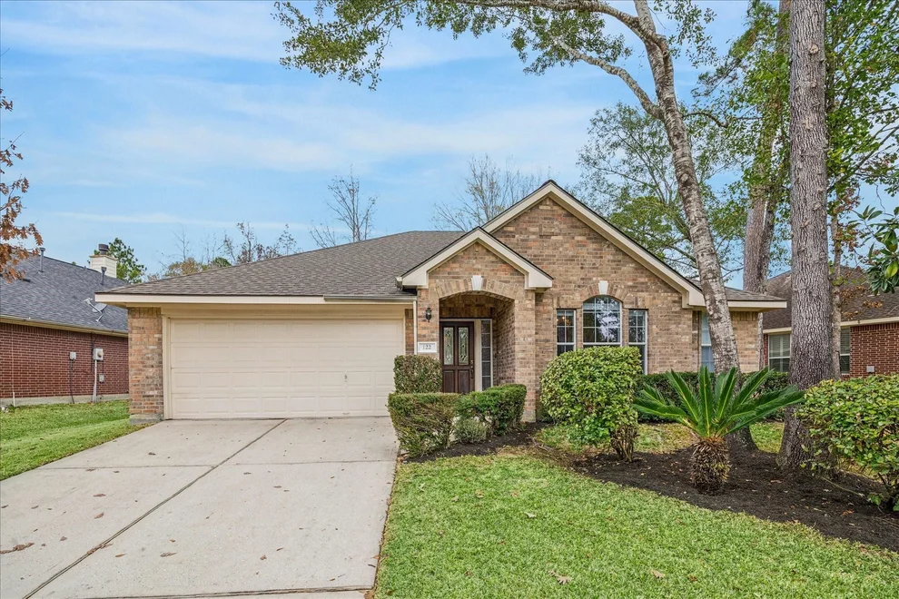 Unit for sale at 122 S Abram Circle, Spring, TX 77382