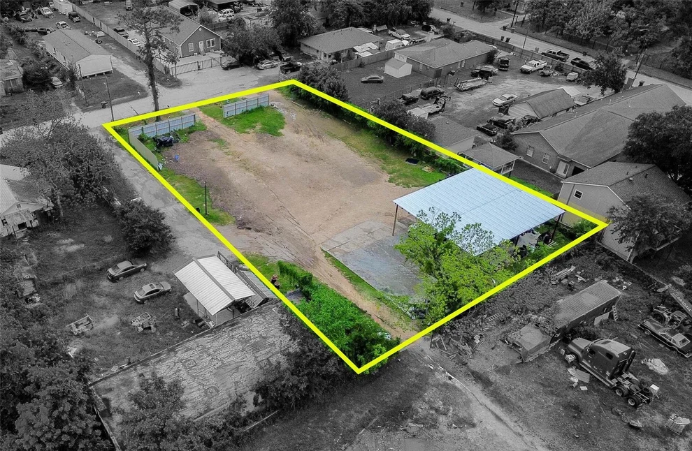 Unit for sale at 2940 Sadler Street, Houston, TX 77093