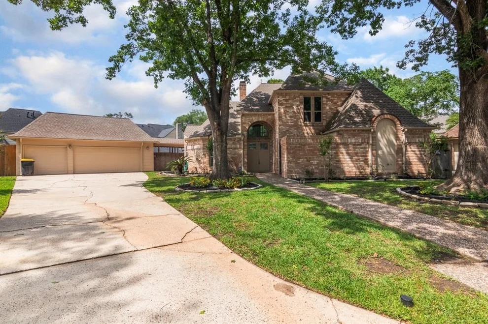 Unit for sale at 3406 Haven Oaks Drive, Houston, TX 77068