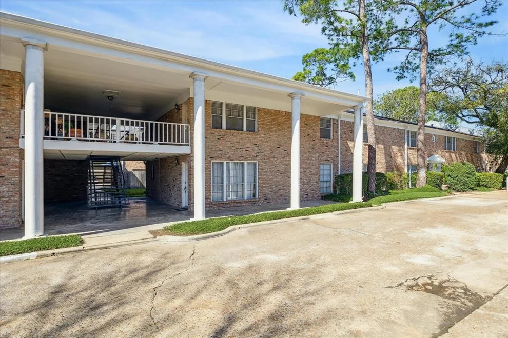 Unit for sale at 4040 San Felipe Street, Houston, TX 77027