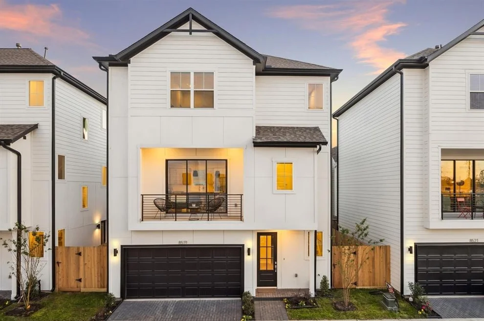Unit for sale at 8509 Kolbe Village Way, Houston, TX 77055