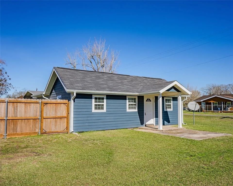 Unit for sale at 68 Main Street, Wadsworth, TX 77483