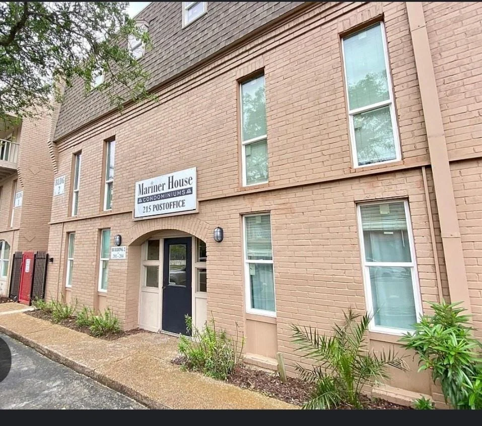 Unit for sale at 215 Postoffice, Galveston, TX 77550