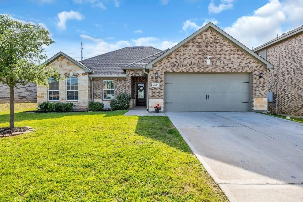 Unit for sale at 21219 Solstice Point Drive, Hockley, TX 77447