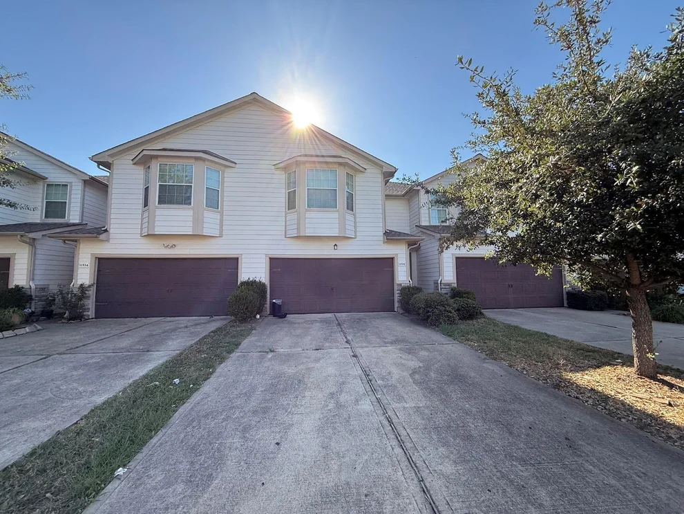 Unit for sale at 11532 Champions Green Drive, Houston, TX 77066