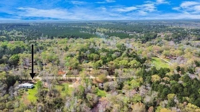 Unit for sale at 113 Bonnie Creek, Coldspring, TX 77331