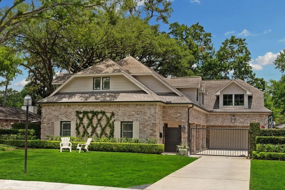 Unit for sale at 10034 Cedar Creek Drive, Houston, TX 77042