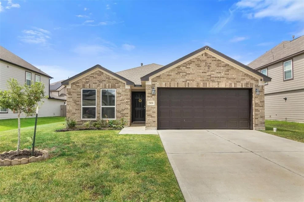 Unit for sale at 2906 Silverhorn Lane, Rosenberg, TX 77471