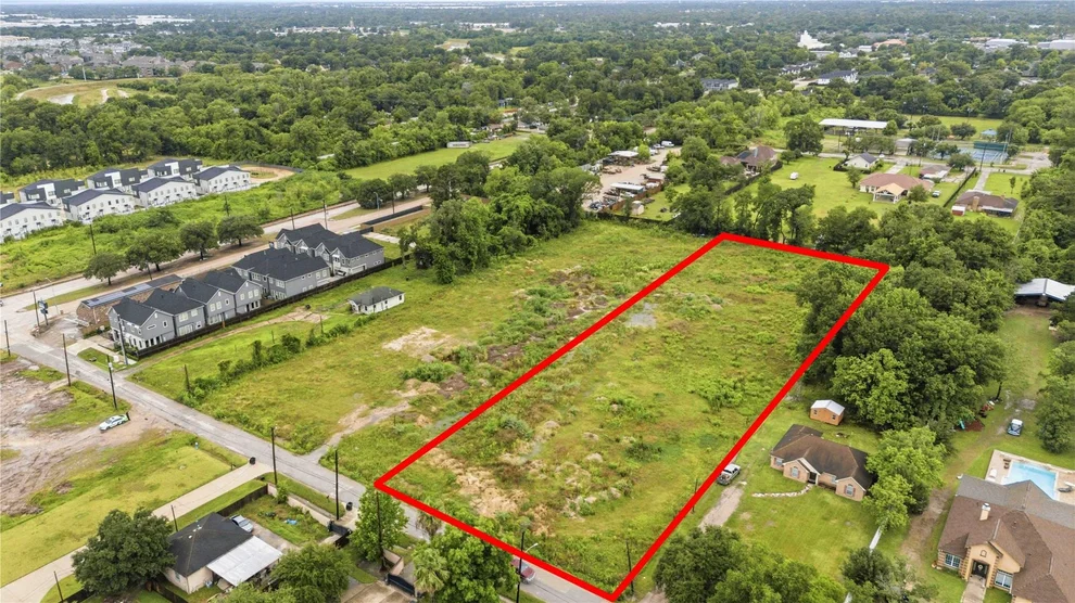 Unit for sale at 5903 Mansfield Landing Lane, Houston, TX 77091