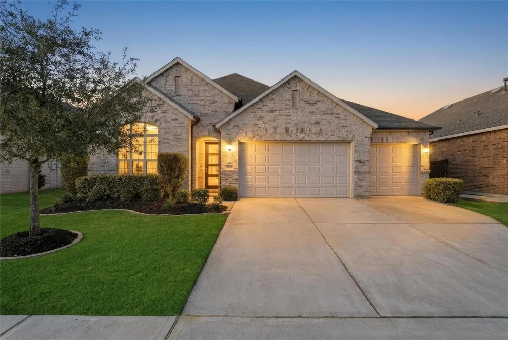 Unit for sale at 7326 Evelyn Grove Drive, Spring, TX 77379