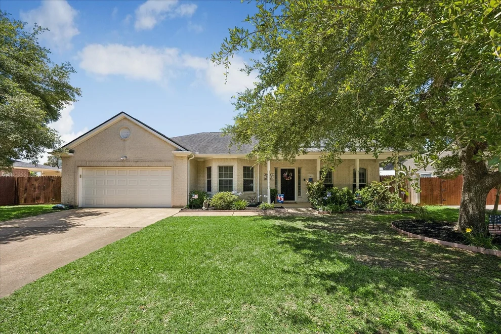 Unit for sale at 1413 Ward Bend Street, Sealy, TX 77474