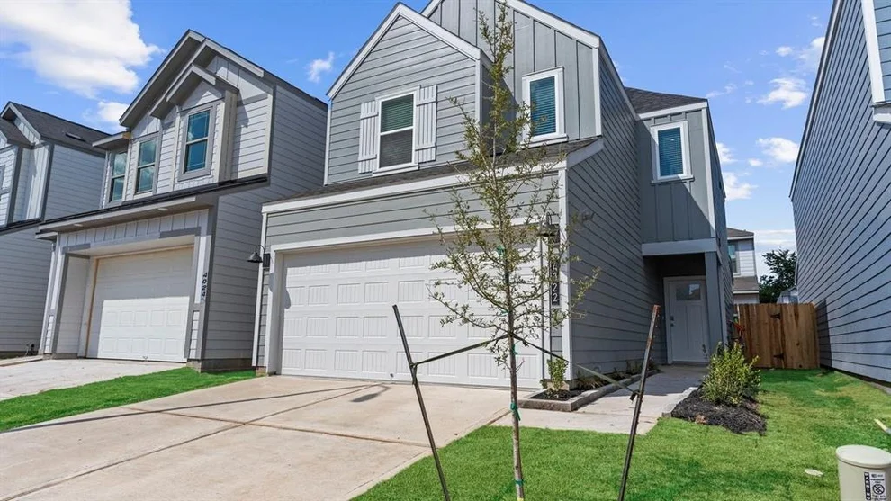 Unit for sale at 13523 Lawson Walk Lane, Houston, TX 77047