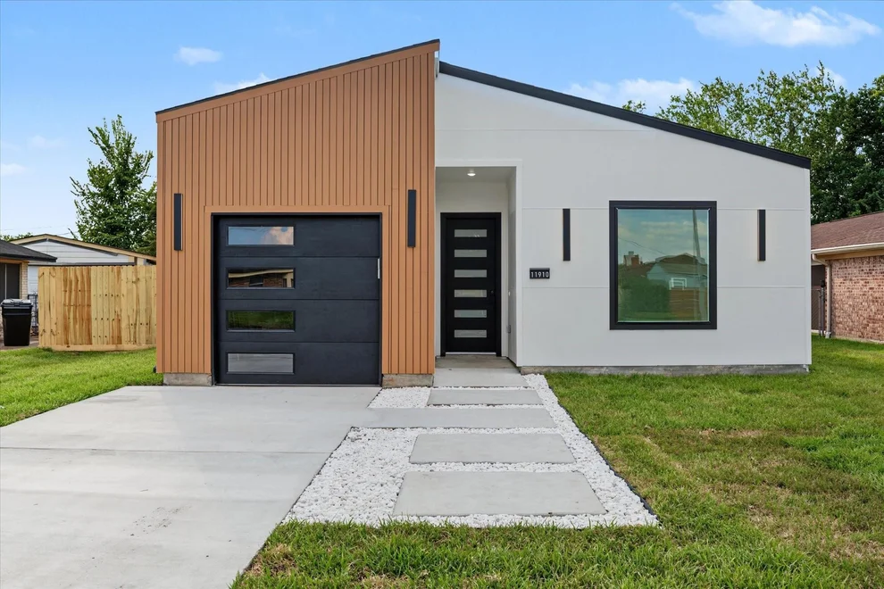Unit for sale at 11910 Southview Street, Houston, TX 77047