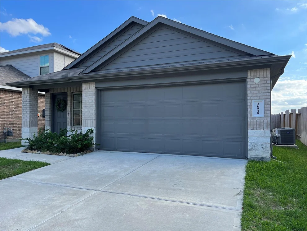 Unit for sale at 16818 Short Pines Drive, Conroe, TX 77302