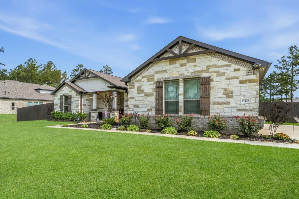 Unit for sale at 13447 Maverick Trail Road, Conroe, TX 77303