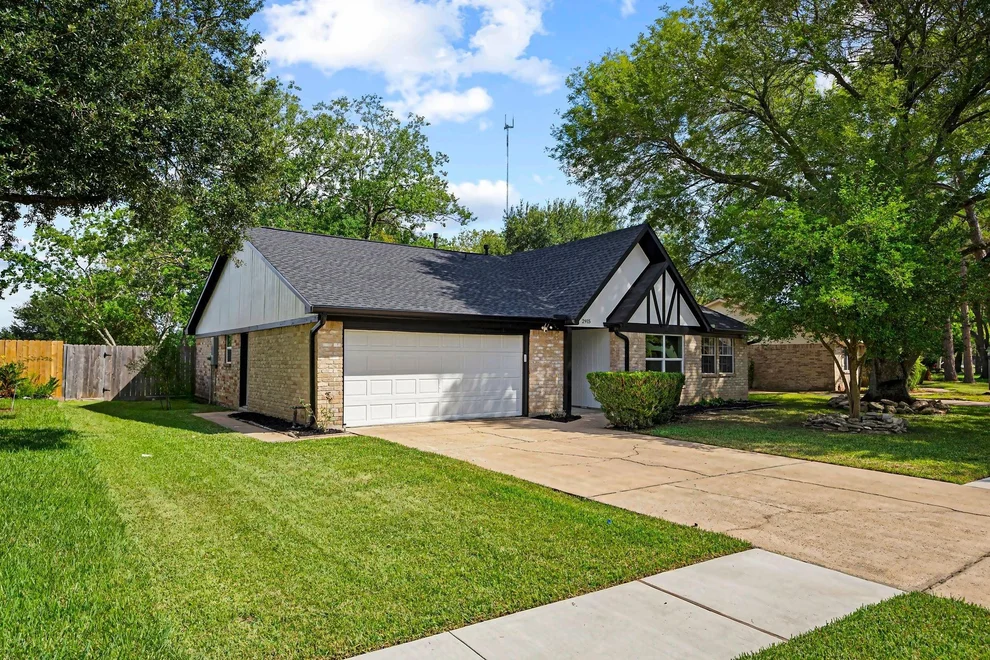 Unit for sale at 2915 Cherry Springs Drive, Missouri City, TX 77459