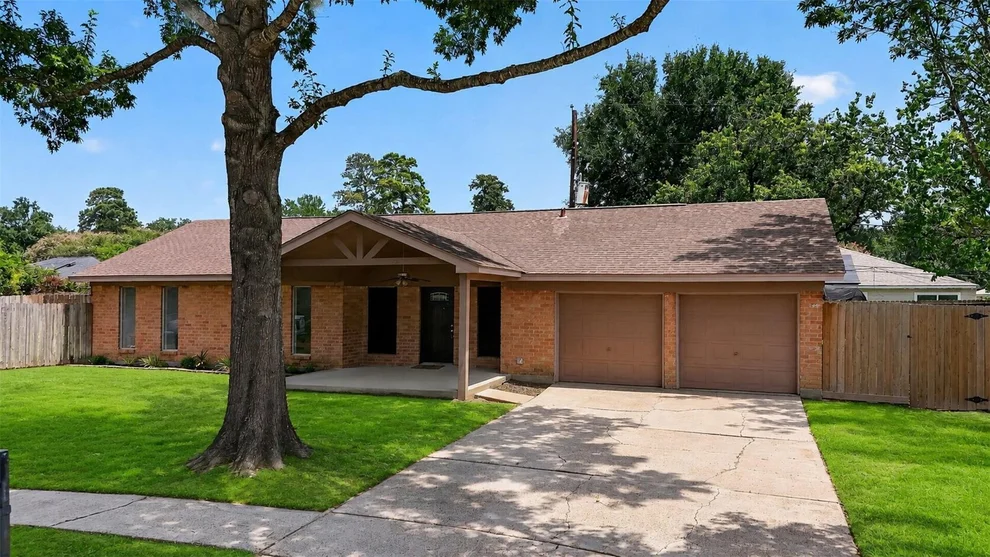 Unit for sale at 29318 Waltham Street, Spring, TX 77386