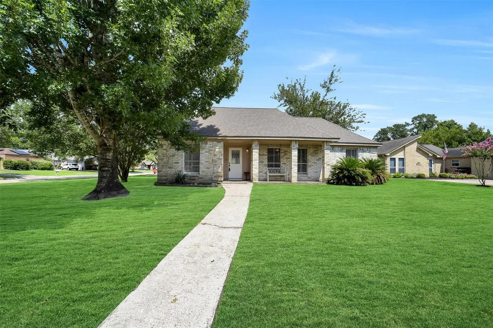 Unit for sale at 11710 One Token Drive, Houston, TX 77065