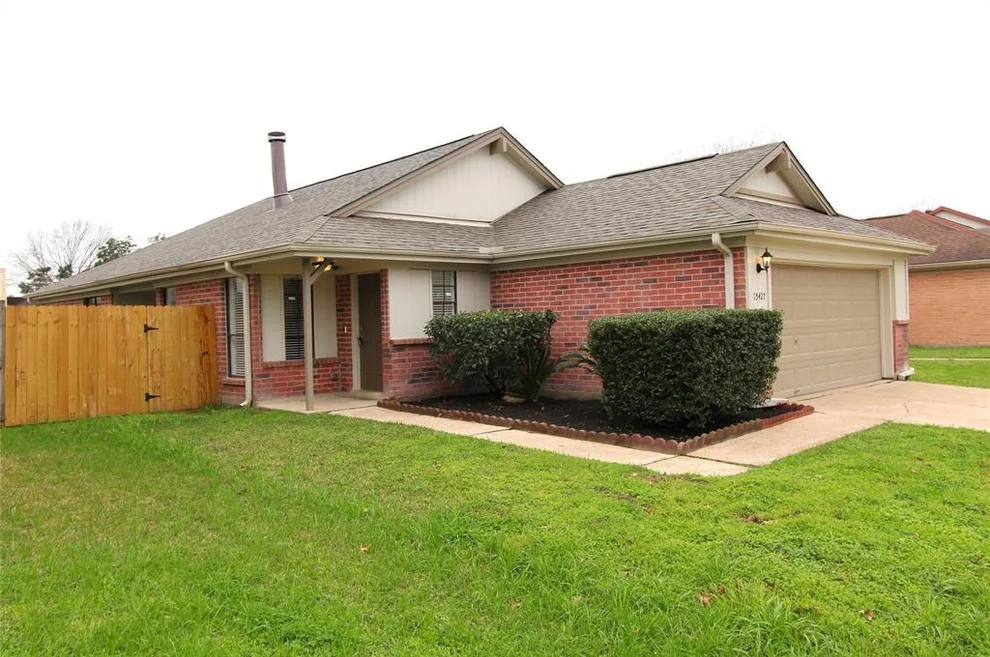 Unit for sale at 15427 Evergreen Grove Drive, Houston, TX 77083