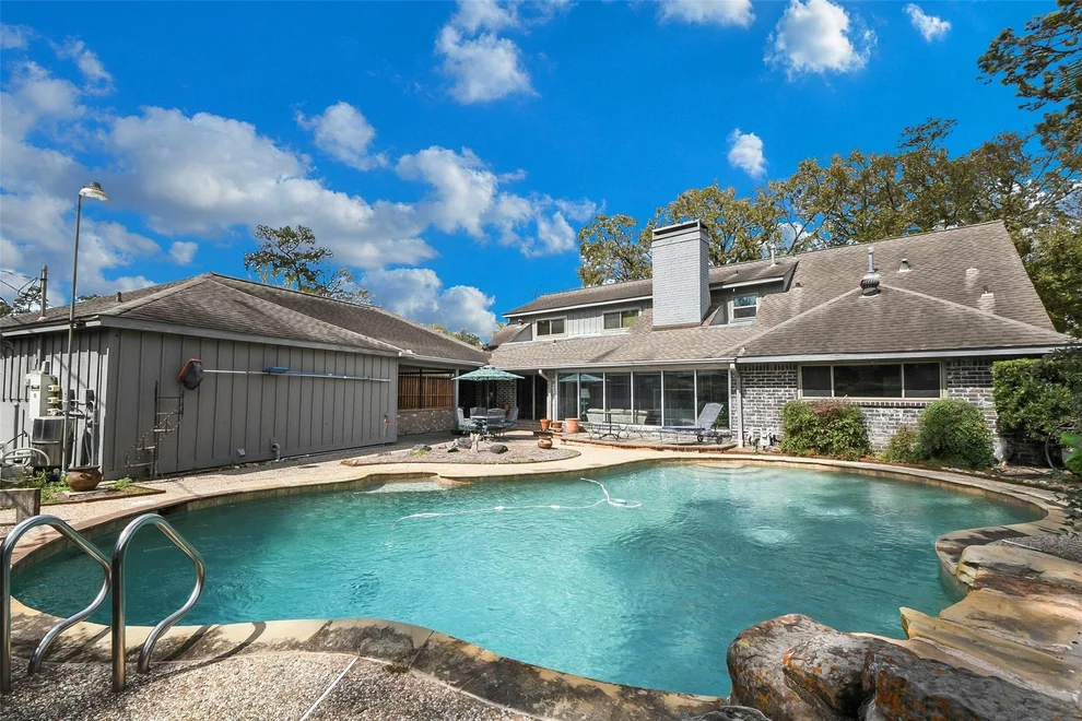Unit for sale at 1123 Candlelight Lane, Houston, TX 77018