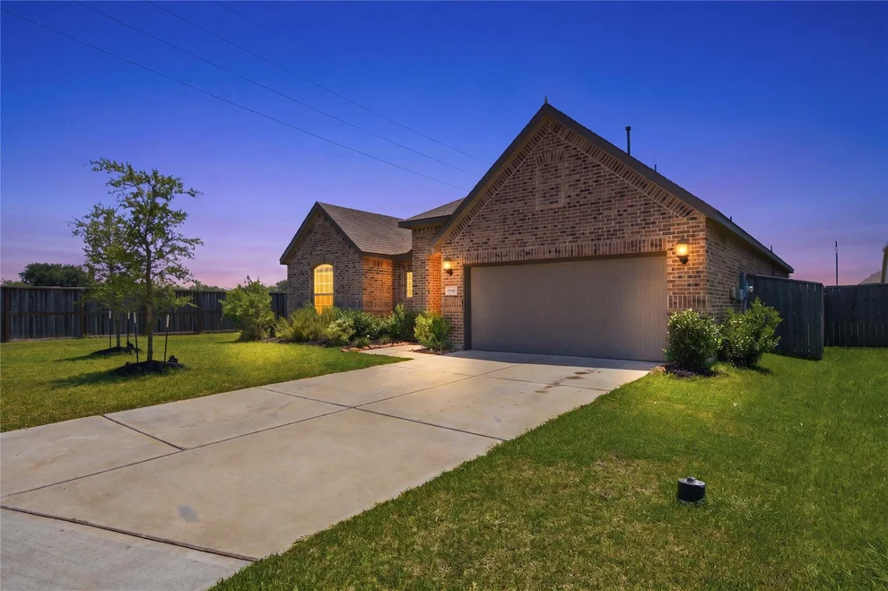 Unit for sale at 3603 Paloma Falls Lane, Rosenberg, TX 77469